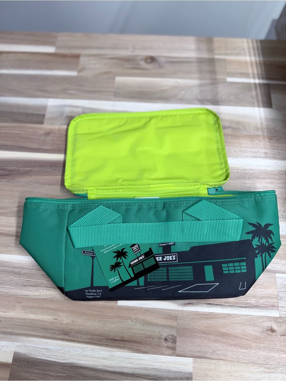 Trader Joe's Green Cooler lunch Bag